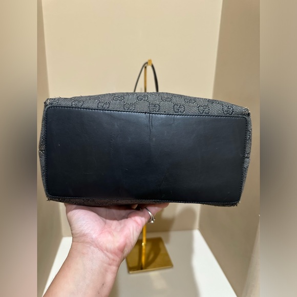 Gucci Denim Webbed Monogram Medium Tote - Picture 4 of 12